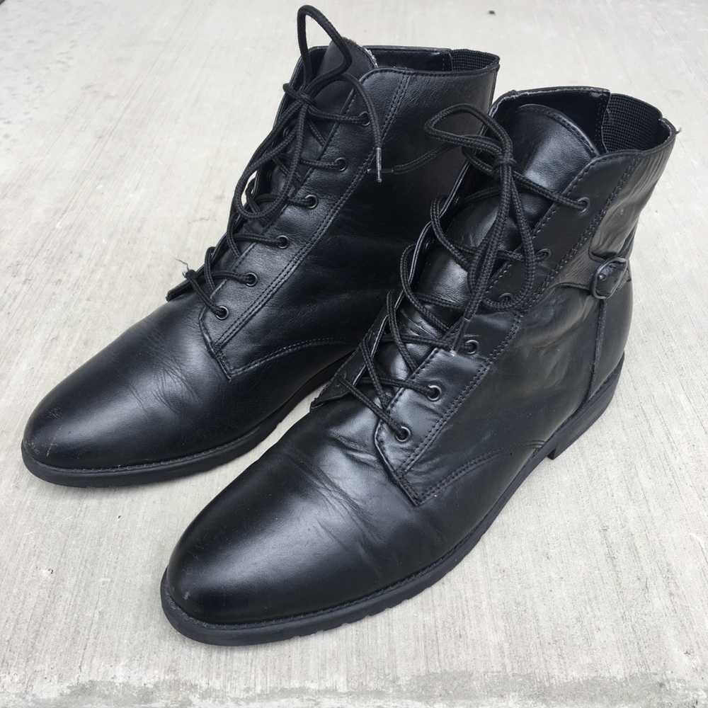 Size 10 Black leather Danexx ankle boot